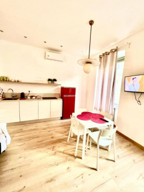 Alla Scalinata del Teatro Rossetti confort suites